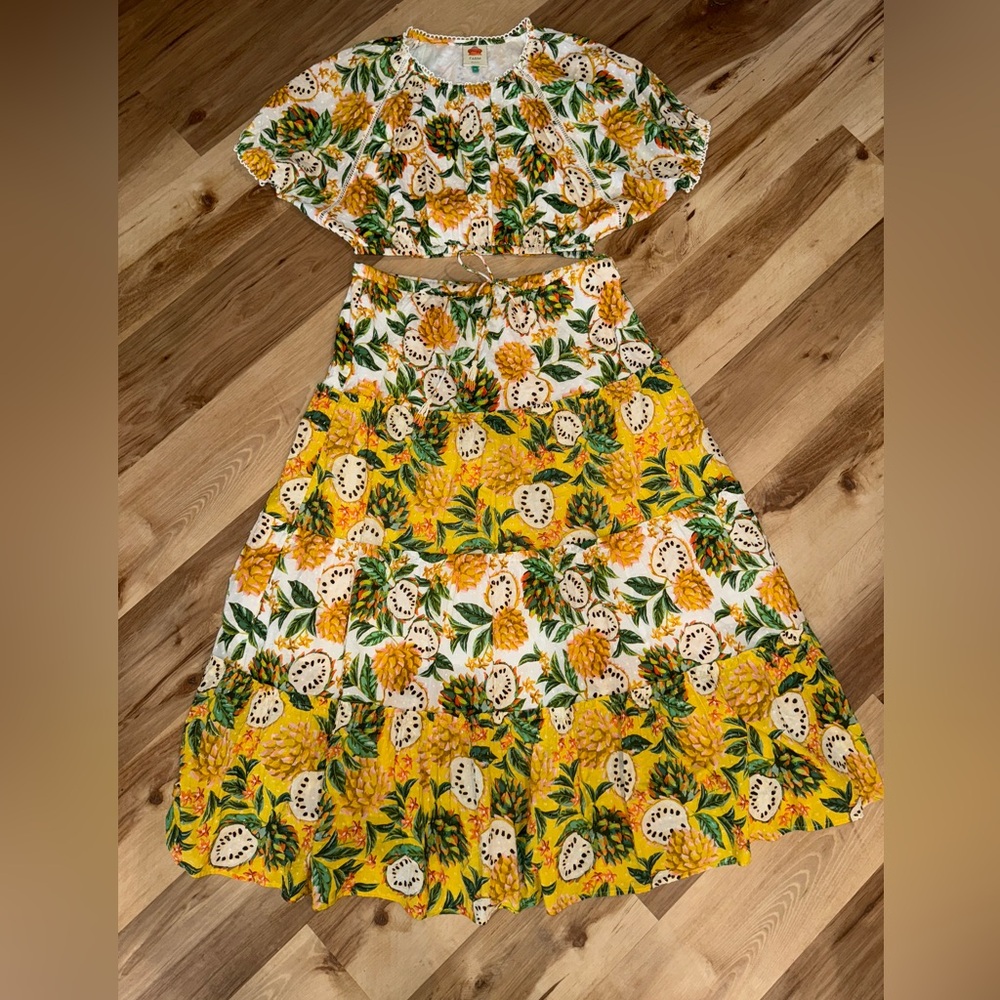 Farm rio Off-White Biriba Cropped top and skirt